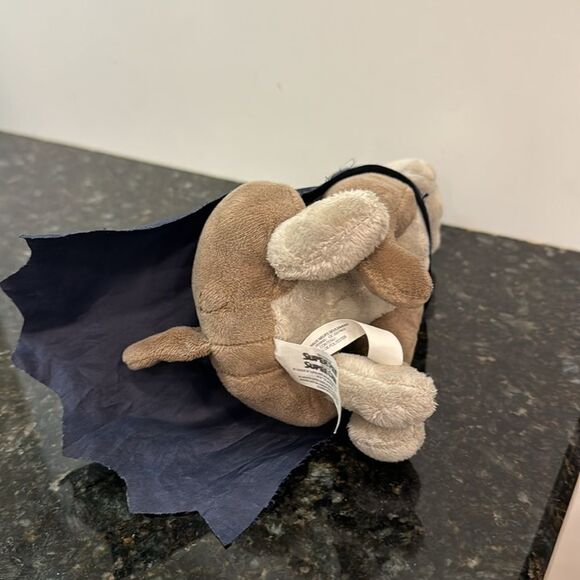 Ace DC Comics Super Pets. Stuff/Plush dog with cape. Size 9” - Picture 6 of 8